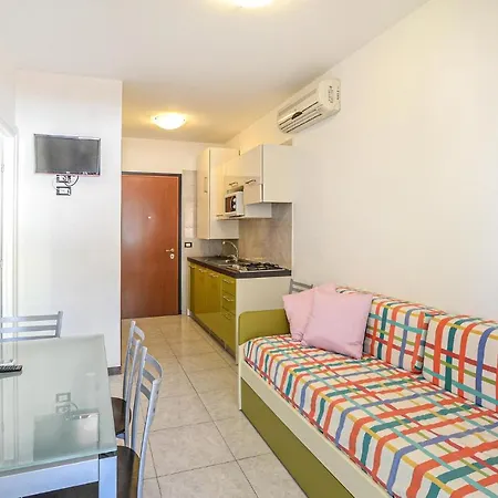Awesome In With Kitchen *